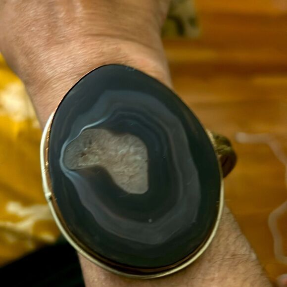 Agate Druzy Stone Statement Bracelet - Picture 2 of 4